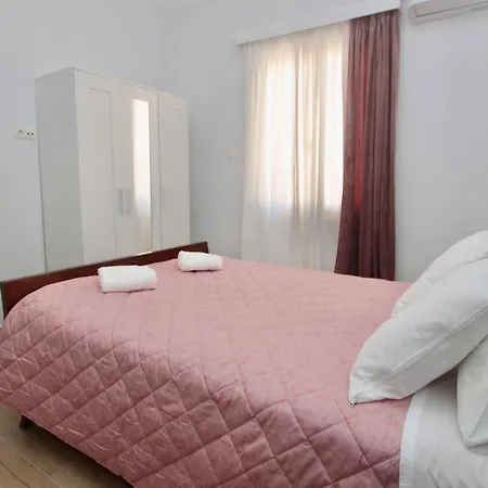 Apartment Nina *